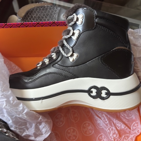 Tory Burch Gemini platform hiking boots NWB 9.5 - Picture 4 of 8